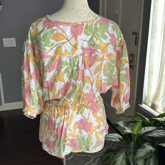 Harve Benard Floral Print Surplice Top - Picture 3 of 8